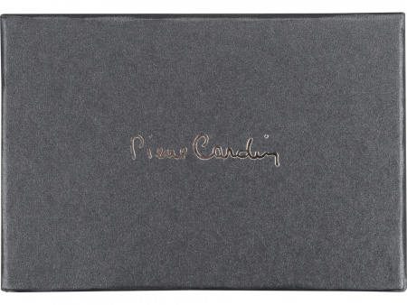 Визитница Pierre Cardin. Корпус - иск.кожа. Размер 9,5 х 6,6 х 1,4 см. Цвет - черный