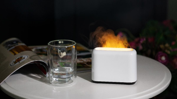 Увлажнитель "Flame" с эффектом пламени, цвет белый