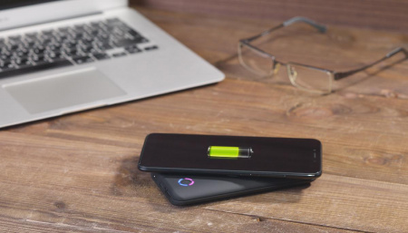 Беспроводное зарядное устройство "Fast SOFTTOUCH", 6000 mAh, цвет черный
