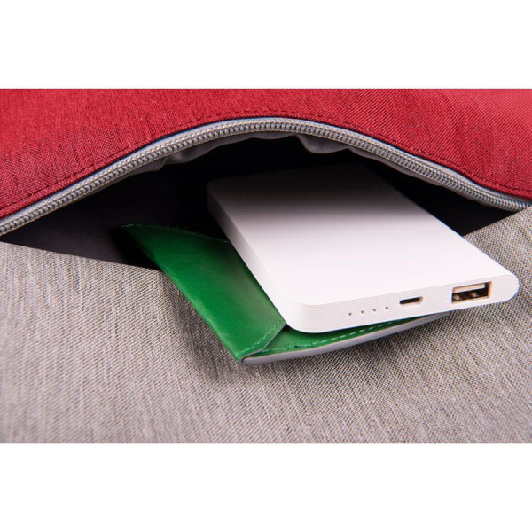 Рюкзак BEAM M с USB разъемом и кабелем для powerbank