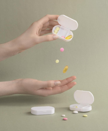 Таблетница "Pill house" с антибактериальной защитой