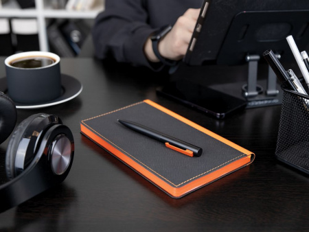Ручка шариковая Inkolor, черная с белым