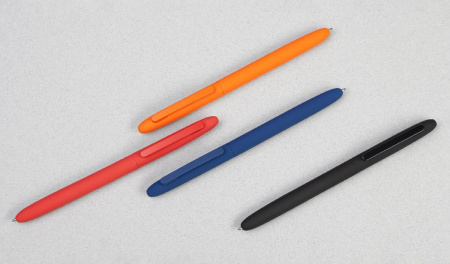Ручка шариковая "Vega", покрытие soft touch, цвет красный